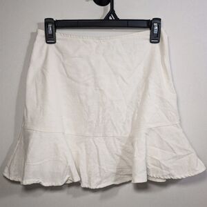 White Ruffle Mini Skirt – Size Small